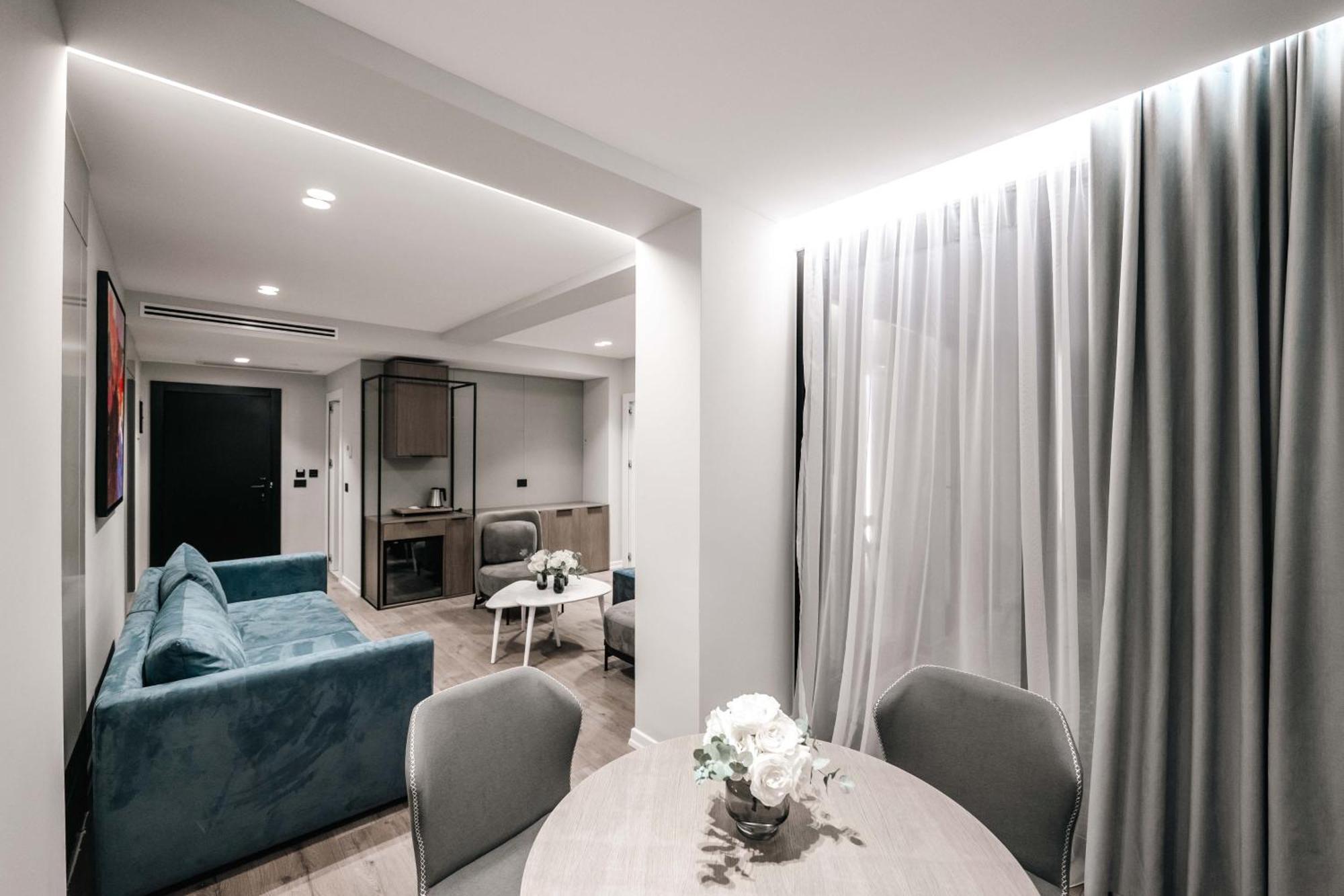 Boe Luxury Hotell Sarandë